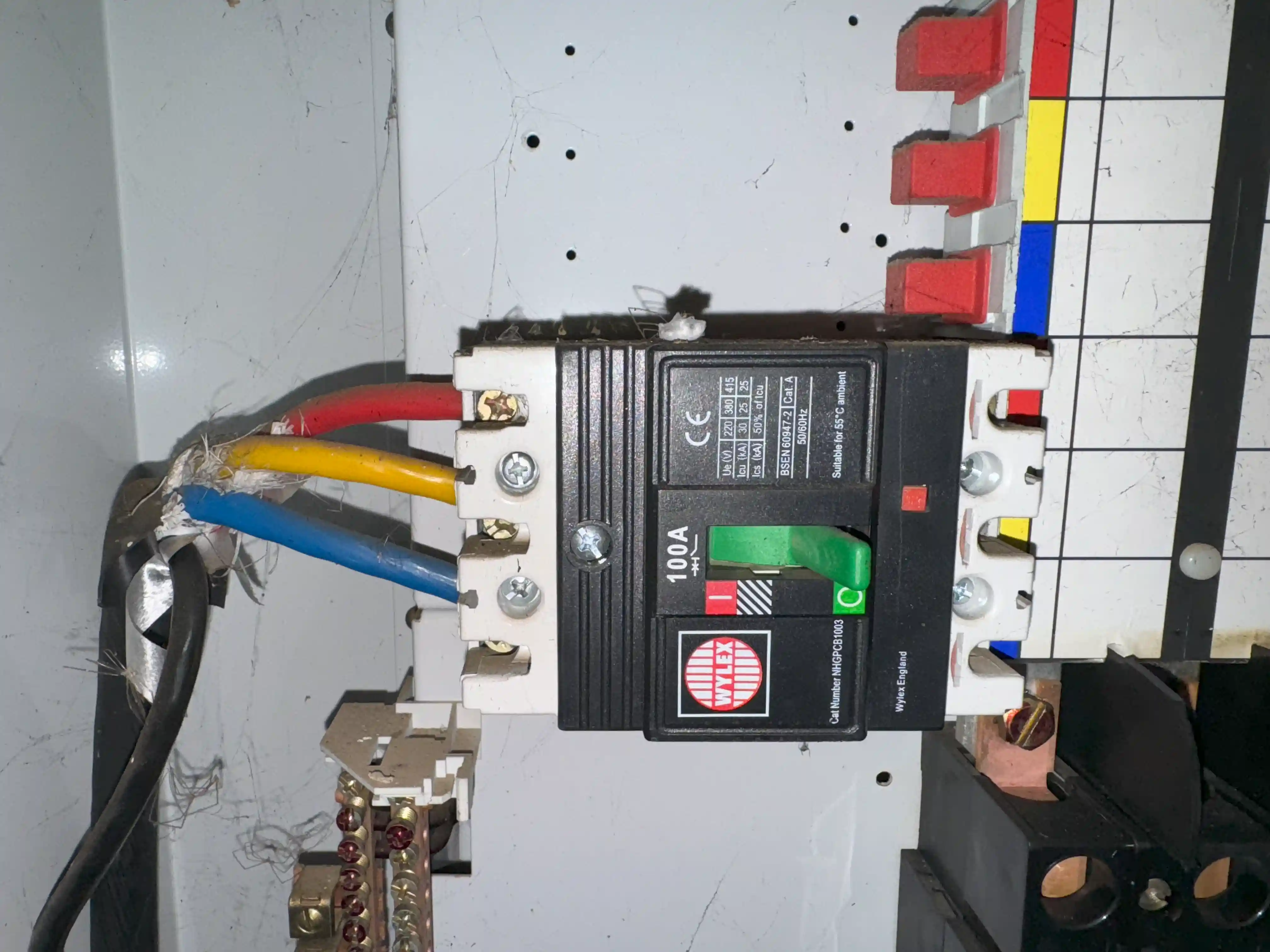 Emergency Electrician near Buckinghamshire